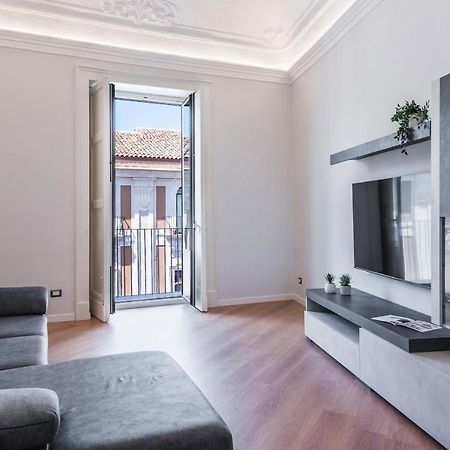 Etnea Modern Apartment By Wonderful Italy Catania Bagian luar foto