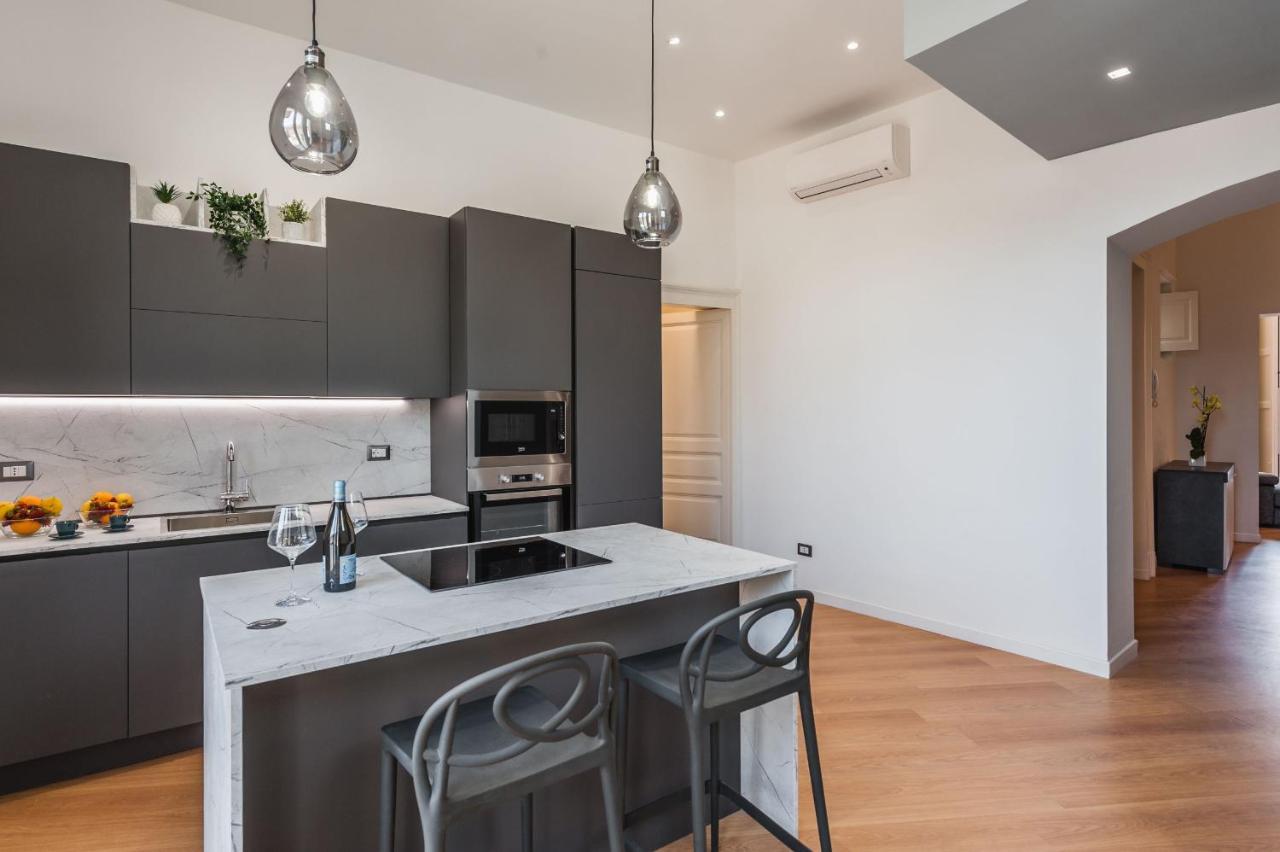 Etnea Modern Apartment By Wonderful Italy Catania Bagian luar foto