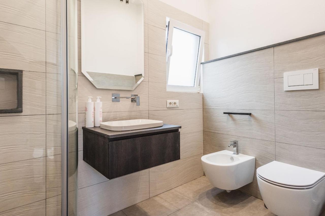 Etnea Modern Apartment By Wonderful Italy Catania Bagian luar foto