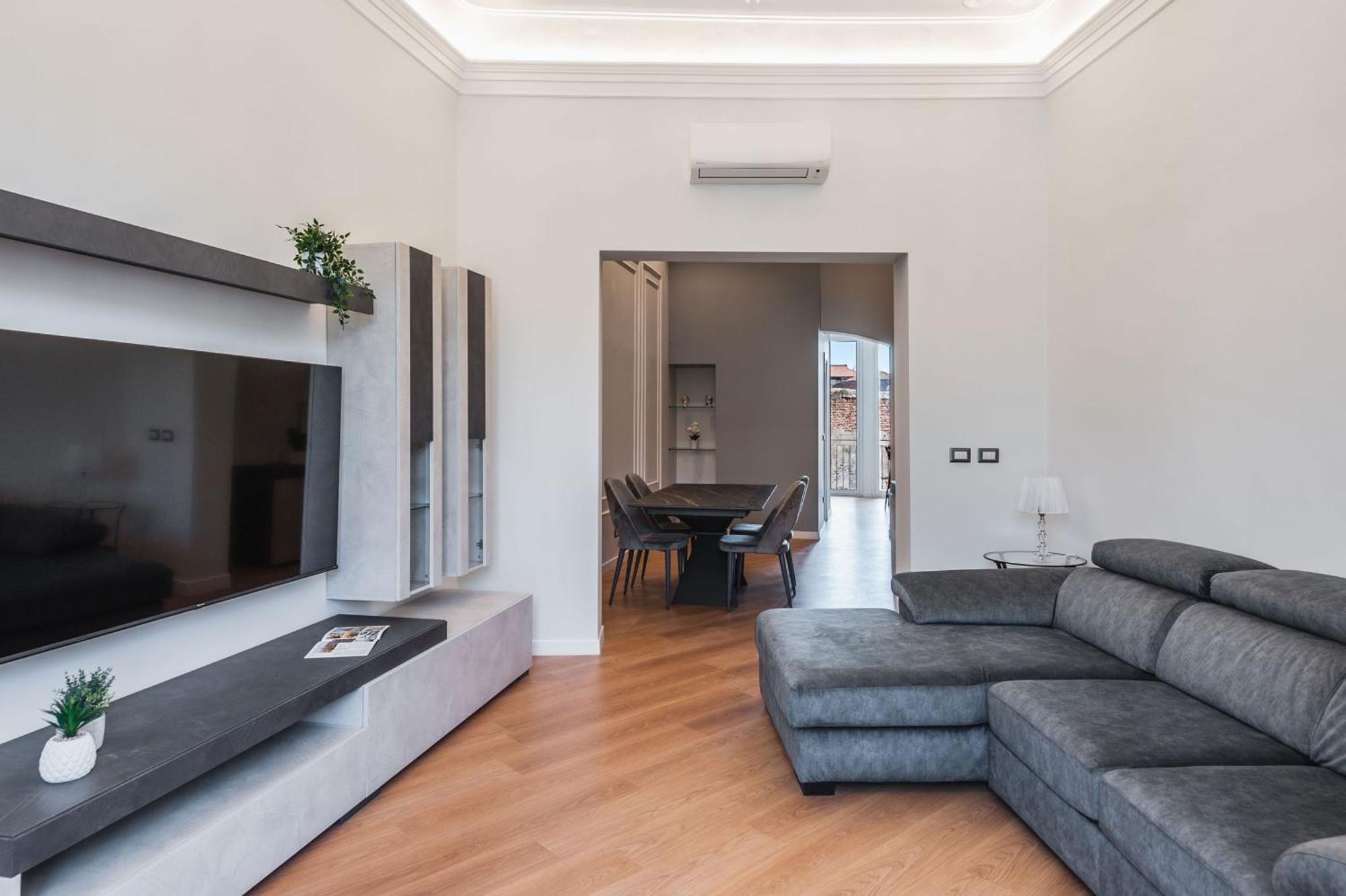 Etnea Modern Apartment By Wonderful Italy Catania Bagian luar foto